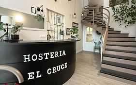 Hostería El Cruce  2*